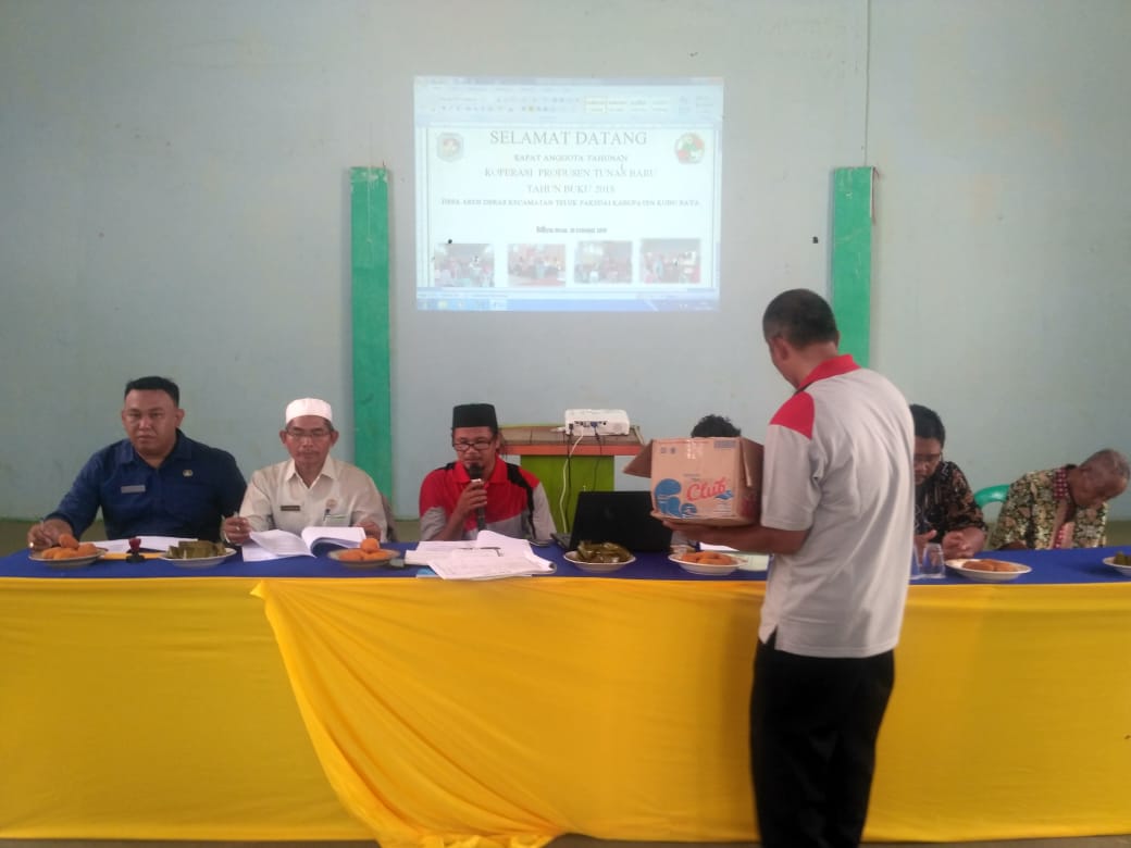 Rapat Anggota Tahunan Koperasi Tunas Baru, Desa Arus Deras Kecamatan Teluk Pakedai